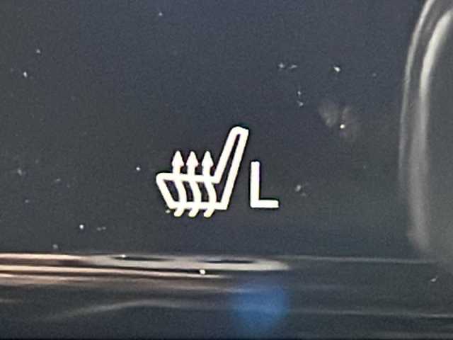 トヨタ ハリアー プレミアム スタイルモーヴ 道北・旭川 2016(平28)年 10.3万km スパークリングブラックパールクリスタルシャイン /4WD//禁煙車//9型アルパインナビ/BT/フルセグ/SD/MSV/CD/DVD//パワーバックドア//ハーフレザーシート//前席パワーシート//前席シートヒーター//運転席メモリーシート//LDA/ICS/PCS/ACC/クリアランスソナー/オートマチックハイビーム//革巻きステアリング//ステアリングスイッチ//オートライト//LEDヘッドライト//フォグランプ//オートエアコン//オートワイパー//純正フロアマット//アイドリングストップ//ビルトインETC//ドライブレコーダー//オートリトラクタブルミラー//電動チルトステアリング//純正ラゲッジマット//保証書//スペアキー