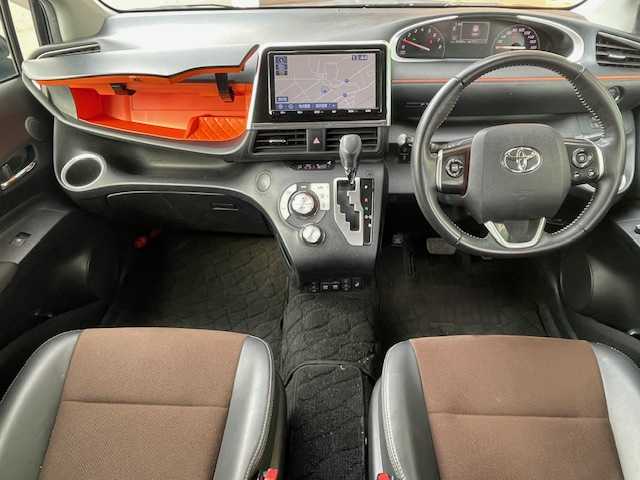 トヨタ シエンタ G クエロ 静岡県 2020(令2)年 2.5万km ブラックマイカ ワンオーナー/両側パワースライドドア/アラウンドビューモニター/Bluetooth/フルセグTV/オートマチックハイビーム/ドライブレコーダー/シートヒーター/スマートキー/衝突被害軽減システム/オートライト/純正ナビ/ETC