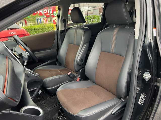 トヨタ シエンタ G クエロ 静岡県 2020(令2)年 2.5万km ブラックマイカ ワンオーナー/両側パワースライドドア/アラウンドビューモニター/Bluetooth/フルセグTV/オートマチックハイビーム/ドライブレコーダー/シートヒーター/スマートキー/衝突被害軽減システム/オートライト/純正ナビ/ETC