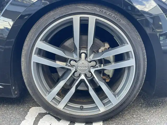 アウディ ＴＴクーペ 2．0 TFSI 長崎県 2015(平27)年 8万km ミトスブラックメタリック 純正ナビ（AM、FM、BT、フルセグ）/MT付きAT/パドルシフト/ETC/デジタルインナーミラー型ドラレコ/ステアリングスイッチ/バーチャルコックピット/電動リアスポイラー/革巻きステアリング/フロアマット/取扱説明書/保証書