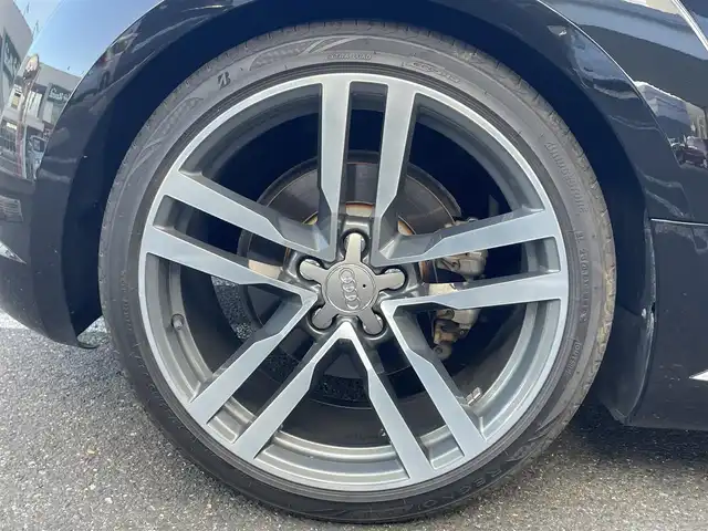 アウディ ＴＴクーペ 2．0 TFSI 長崎県 2015(平27)年 8万km ミトスブラックメタリック 純正ナビ（AM、FM、BT、フルセグ）/MT付きAT/パドルシフト/ETC/デジタルインナーミラー型ドラレコ/ステアリングスイッチ/バーチャルコックピット/電動リアスポイラー/革巻きステアリング/フロアマット/取扱説明書/保証書