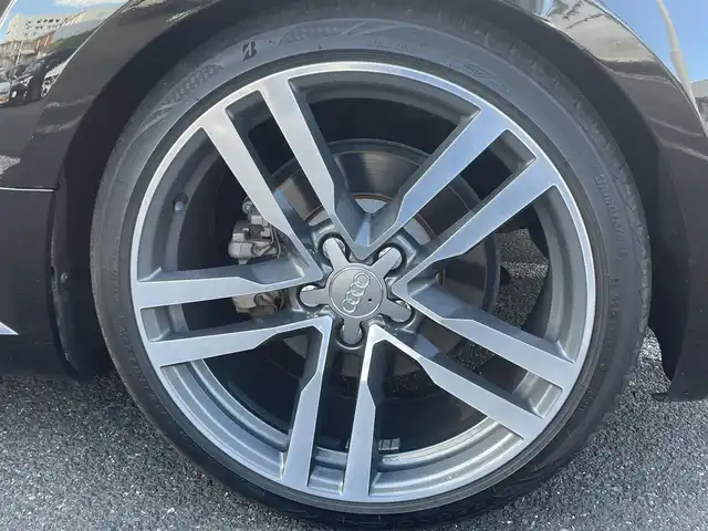 アウディ ＴＴクーペ 2．0 TFSI 長崎県 2015(平27)年 8万km ミトスブラックメタリック 純正ナビ（AM、FM、BT、フルセグ）/MT付きAT/パドルシフト/ETC/デジタルインナーミラー型ドラレコ/ステアリングスイッチ/バーチャルコックピット/電動リアスポイラー/革巻きステアリング/フロアマット/取扱説明書/保証書