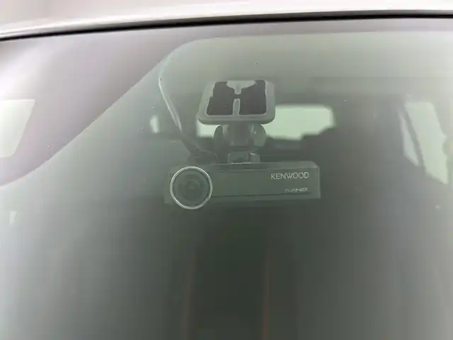 トヨタ ライズ Z 三重県 2021(令3)年 3万km シャイニングホワイトパール /禁煙車//社外SDナビ/　フルセグTV/CD/DVD/BT//バックカメラ//レーダークルーズコントロール//前席シートヒーター//プリクラッシュ//前後コーナーセンサー//アイドリングストップ//前後ドライブレコーダー//オートライト//ETC//革巻きステアリング