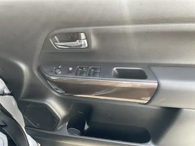 スズキ クロスビー HYBRID MZ 神奈川県 2024(令6)年 0.6万km シルバー