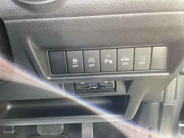 スズキ クロスビー HYBRID MZ 神奈川県 2024(令6)年 0.6万km シルバー