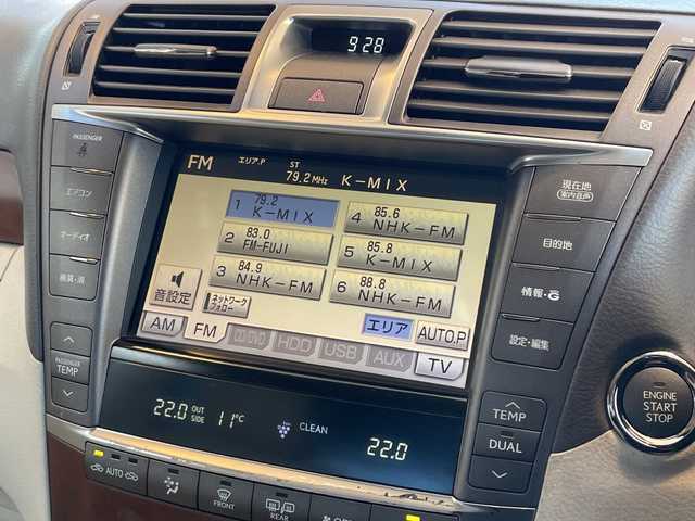 レクサス ＬＳ 460 バージョンC Iパッケージ 静岡県 2010(平22)年 10.2万km フロスティパールマイカ 純正ナビ　/地デジ　/Ｂカメラ　/白革シート　/全席シートヒーター　/前席メモリー付きＰＷシート　/前席エアシート　/レクサスプレミアムサウンド　/オートホールド　/ウッドコンビステアリング　/ステアリングヒーター/木目調パネル/PWリアゲート/社外前後ドラレコ/ビルトインETC/純正18インチAW/スマートキー×2/カードキー×1/取説