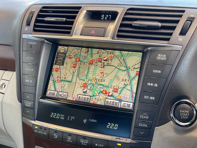 レクサス ＬＳ 460 バージョンC Iパッケージ 静岡県 2010(平22)年 10.2万km フロスティパールマイカ 純正ナビ　/地デジ　/Ｂカメラ　/白革シート　/全席シートヒーター　/前席メモリー付きＰＷシート　/前席エアシート　/レクサスプレミアムサウンド　/オートホールド　/ウッドコンビステアリング　/ステアリングヒーター/木目調パネル/PWリアゲート/社外前後ドラレコ/ビルトインETC/純正18インチAW/スマートキー×2/カードキー×1/取説