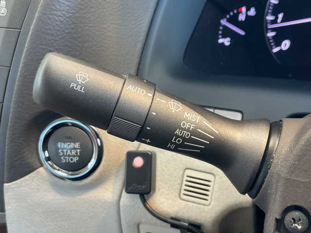 レクサス ＬＳ 460 バージョンC Iパッケージ 静岡県 2010(平22)年 10.2万km フロスティパールマイカ 純正ナビ　/地デジ　/Ｂカメラ　/白革シート　/全席シートヒーター　/前席メモリー付きＰＷシート　/前席エアシート　/レクサスプレミアムサウンド　/オートホールド　/ウッドコンビステアリング　/ステアリングヒーター/木目調パネル/PWリアゲート/社外前後ドラレコ/ビルトインETC/純正18インチAW/スマートキー×2/カードキー×1/取説