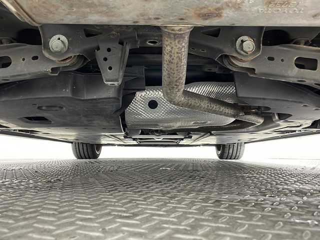 トヨタ カローラ スポーツ ハイブリッドG Z 沖縄県 2019(令1)年 5.4万km ホワイトパールクリスタルシャイン 禁煙車/ワンオーナー/ＴＲＤフルエアロ/トヨタセーフティーセンス/・プリクラクションセーフティー/・車線逸脱抑制機能/純正9インチナビ/・CD／DVD/Bluetooth／フルセグTV/ブラインドスポットモニター/前後ドライブレコーダー/前後コーナーセンサー/純正アルミ/デジタルインナーミラー/ＥＴＣ/スペアキー1本/取扱説明書/保証書