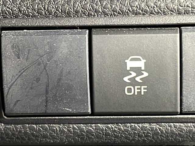 トヨタ カローラ スポーツ ハイブリッドG Z 沖縄県 2019(令1)年 5.4万km ホワイトパールクリスタルシャイン 禁煙車/ワンオーナー/ＴＲＤフルエアロ/トヨタセーフティーセンス/・プリクラクションセーフティー/・車線逸脱抑制機能/純正9インチナビ/・CD／DVD/Bluetooth／フルセグTV/ブラインドスポットモニター/前後ドライブレコーダー/前後コーナーセンサー/純正アルミ/デジタルインナーミラー/ＥＴＣ/スペアキー1本/取扱説明書/保証書