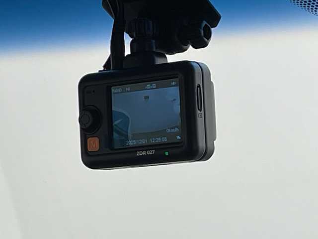 三菱 デリカＤ：５ P 鹿児島県 2019(平31)年 8.7万km ウォームホワイトパール 純正ナビ　/（フルセグ/Bluetooth/CD/DVD/AM/FM）/フリップダウンモニター　/全周囲カメラ　/ブラインドスポットモニター　/レーダークルーズコントロール　/パドルシフト　/パワーシート　/オートハイビーム/両側パワースライドドア　/ＥＴＣ　/前後ドライブレコーダー/シートヒーター/オートブレーキホールド/AC100V/プッシュスタートボタン/保証書/取扱説明書/スペアキー1本