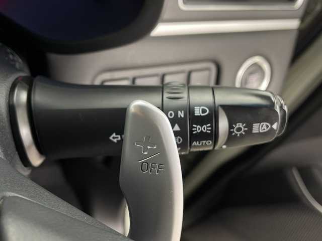 三菱 デリカＤ：５ P 鹿児島県 2019(平31)年 8.7万km ウォームホワイトパール 純正ナビ　/（フルセグ/Bluetooth/CD/DVD/AM/FM）/フリップダウンモニター　/全周囲カメラ　/ブラインドスポットモニター　/レーダークルーズコントロール　/パドルシフト　/パワーシート　/オートハイビーム/両側パワースライドドア　/ＥＴＣ　/前後ドライブレコーダー/シートヒーター/オートブレーキホールド/AC100V/プッシュスタートボタン/保証書/取扱説明書/スペアキー1本