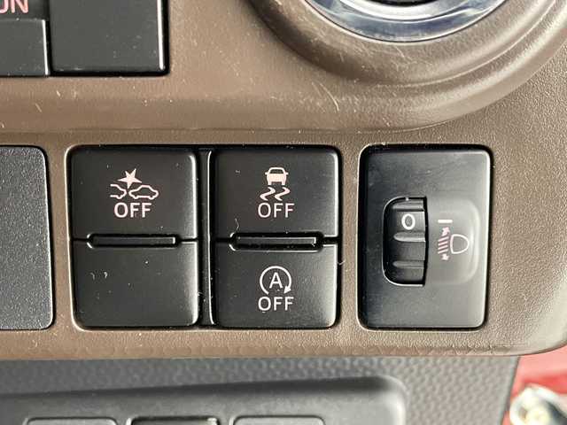 トヨタ ルーミー X 愛知県 2020(令2)年 5.2万km ファイアークォーツレッドM スマートアシスト/純正ナビ/片側パワースライド/フルセグ/ＣＤ/バックカメラ/コーナーセンサー/ＥＴＣ/レーンキープアシスト/オートマチックハイビーム/スマートキー/プッシュスタート