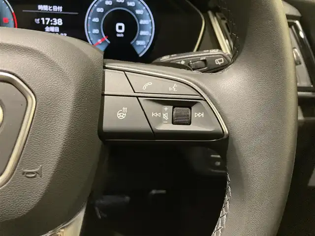 アウディ Ｑ５ 40TDIクワトロ アドバンスド 熊本県 2023(令5)年 1.6万km 青Ｍ 純正メモリナビ（BT/AppleCarPlay）/360°カメラ/バーチャルコックピット/コーナーセンサー/パワーバックドア/パワーシート/シートヒーター/純正20インチアルミホイール/LEDヘッドライト/ACC