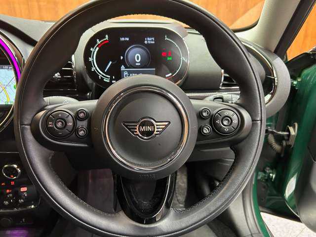 ＭＩＮＩ ＢＭＷ ミニ クラブマン クーパーD 千葉県 2021(令3)年 3.3万km ブリティッシュレーシンググリーンⅡ ペッパーＰＫＧ　/ＡＣＣ　/ナビ　/Ｂｌｕｅｔｏｏｔｈ接続　/バックカメラ　/シートヒーター　/パークディスタンス　/コンフォートアクセス　/衝突軽減ブレーキ　/ＬＥＤヘッドライト　/ＥＴＣ　/禁煙車　/盗難防止装置