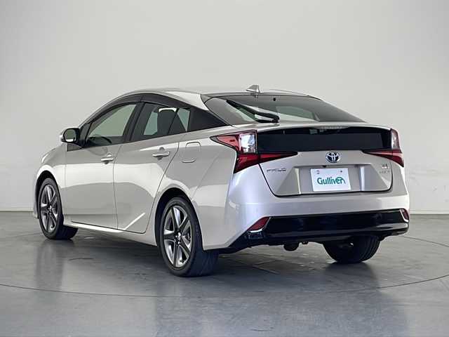 トヨタ プリウス S ツーリングセレクション 長野県 2021(令3)年 2.9万km スティールブロンドM 4WD/純正ナビ　NSZT-W68T/（フルセグ/Bluetooth/CD/DVD）/全方位モニター/衝突軽減ブレーキ/レーンキープアシスト/レーダークルーズコントロール/前後コーナーセンサー/ビルトインETC/LEDヘッドライト/フォグランプ/シートヒーター/オートマチックハイビーム/オートライト/ドアバイザー/ウィンカーミラー/ステアリングスイッチ/スマートキー