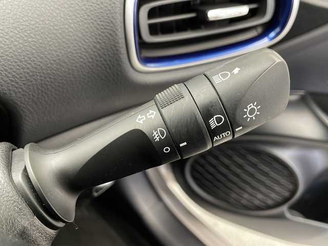 トヨタ プリウス S ツーリングセレクション 長野県 2021(令3)年 2.9万km スティールブロンドM 4WD/純正ナビ　NSZT-W68T/（フルセグ/Bluetooth/CD/DVD）/全方位モニター/衝突軽減ブレーキ/レーンキープアシスト/レーダークルーズコントロール/前後コーナーセンサー/ビルトインETC/LEDヘッドライト/フォグランプ/シートヒーター/オートマチックハイビーム/オートライト/ドアバイザー/ウィンカーミラー/ステアリングスイッチ/スマートキー