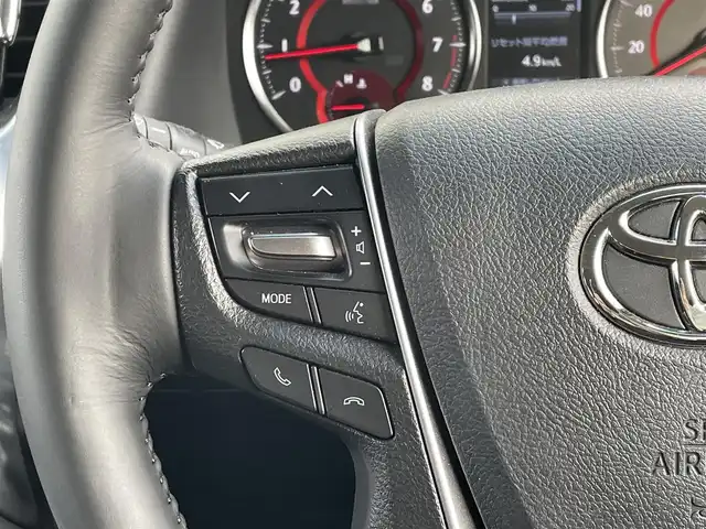 トヨタ ヴェルファイア ZG 道央・札幌 2018(平30)年 0.5万km ホワイトパールクリスタルシャイン ・４WD/・ワンオーナー/・衝突軽減ブレーキ/・寒冷地仕様/・両側パワースライドドア/・ローダウン/・ハーフレザーシート/・パワーシート/・ブラインドスポットモニター/・デジタルインナーミラー/・純正ナビ/　CD＆DVD＆BT＆TV/・バックカメラ/・フリップダウンモニター/・パーキングアシスト/・レーダークルーズコントロール/・シートヒーター/・アイドリングストップ/・コーナーセンサー/・レーンキープアシスト/・純正エンジンスターター/・前後ドライブレコーダー/・パワーバックドア/・オートエアコン/・オートライト/・オートリトラミラー/・レインセンサーワイパー/・ワイパー熱線/・ステアリングヒーター/・プッシュスタート/・スマートキー/・MT付きAT/・ビルトインETC/・社外AW＆冬タイヤ積込/・純正サスペンション積込/・JBLプレミアムサウンド/・純正フロアマット/・ウィンカーミラー/・フォグライト/・ドアバイザー/・スペアキー