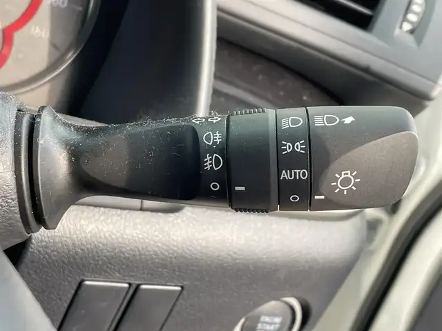 トヨタ ヴェルファイア ZG 道央・札幌 2018(平30)年 0.5万km ホワイトパールクリスタルシャイン ・４WD/・ワンオーナー/・衝突軽減ブレーキ/・寒冷地仕様/・両側パワースライドドア/・ローダウン/・ハーフレザーシート/・パワーシート/・ブラインドスポットモニター/・デジタルインナーミラー/・純正ナビ/　CD＆DVD＆BT＆TV/・バックカメラ/・フリップダウンモニター/・パーキングアシスト/・レーダークルーズコントロール/・シートヒーター/・アイドリングストップ/・コーナーセンサー/・レーンキープアシスト/・純正エンジンスターター/・前後ドライブレコーダー/・パワーバックドア/・オートエアコン/・オートライト/・オートリトラミラー/・レインセンサーワイパー/・ワイパー熱線/・ステアリングヒーター/・プッシュスタート/・スマートキー/・MT付きAT/・ビルトインETC/・社外AW＆冬タイヤ積込/・純正サスペンション積込/・JBLプレミアムサウンド/・純正フロアマット/・ウィンカーミラー/・フォグライト/・ドアバイザー/・スペアキー