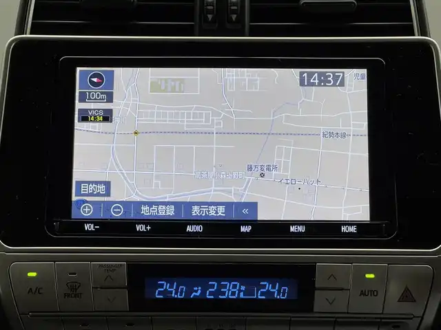 トヨタ ランドクルーザー プラド TX 三重県 2022(令4)年 4.9万km ホワイトパールクリスタルシャイン 2.8L ディーゼルターボ/4WD/MTモード付フロア6AT/純正 9インチナビ NSZT-Y68T/（AM/FM/CD/DVD/TV/SD/SDREC/Bluetooth）/バックガイドモニター/ドライブレコーダー 前方/ビルトイン ETC/Toyota Safety Sense/・プリクラッシュセーフティ［PCS］/・レーンディパーチャーアラート［LDA］/・レーダークルコン/・オートハイビーム［AHB］/・ロードサインアシスト［RSA］/・先行車発進告知機能［TMN］/・ダウンヒルアシストコントロール［DAC］（ディーゼルのみ）/装備/【OP】寒冷地仕様（スタータ＆オルタネータ容量UP、補助ヒーター、ワイパーデアイサー、バッテリー1個増など）/・ルーフレール/・左右独立オートエアコン/・オートライト/・LED ヘッドランプ＋フロントフォグランプ/・センターデフロック（ディーゼルのみ）/・2速発進機能（ディーゼルのみ）/・DPF手動再生機能（ディーゼルのみ）/・17inAW＆冬タイヤ/・夏タイヤ＆純正17inAWあり/・保/取/ナビ取/・スマートキーx2