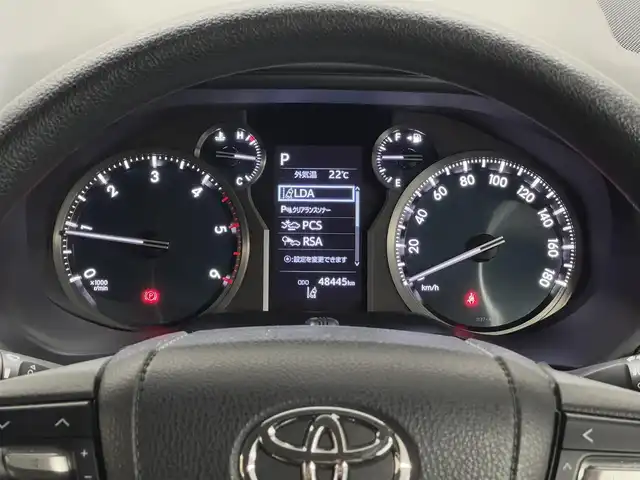 トヨタ ランドクルーザー プラド TX 三重県 2022(令4)年 4.9万km ホワイトパールクリスタルシャイン 2.8L ディーゼルターボ/4WD/MTモード付フロア6AT/純正 9インチナビ NSZT-Y68T/（AM/FM/CD/DVD/TV/SD/SDREC/Bluetooth）/バックガイドモニター/ドライブレコーダー 前方/ビルトイン ETC/Toyota Safety Sense/・プリクラッシュセーフティ［PCS］/・レーンディパーチャーアラート［LDA］/・レーダークルコン/・オートハイビーム［AHB］/・ロードサインアシスト［RSA］/・先行車発進告知機能［TMN］/・ダウンヒルアシストコントロール［DAC］（ディーゼルのみ）/装備/【OP】寒冷地仕様（スタータ＆オルタネータ容量UP、補助ヒーター、ワイパーデアイサー、バッテリー1個増など）/・ルーフレール/・左右独立オートエアコン/・オートライト/・LED ヘッドランプ＋フロントフォグランプ/・センターデフロック（ディーゼルのみ）/・2速発進機能（ディーゼルのみ）/・DPF手動再生機能（ディーゼルのみ）/・17inAW＆冬タイヤ/・夏タイヤ＆純正17inAWあり/・保/取/ナビ取/・スマートキーx2