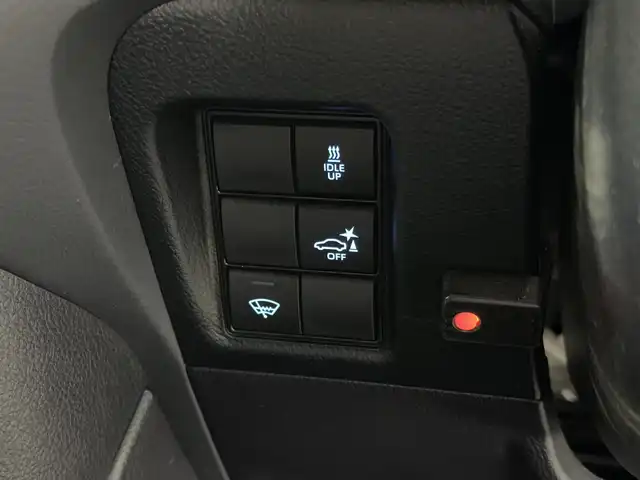 トヨタ ランドクルーザー プラド TX 三重県 2022(令4)年 4.9万km ホワイトパールクリスタルシャイン 2.8L ディーゼルターボ/4WD/MTモード付フロア6AT/純正 9インチナビ NSZT-Y68T/（AM/FM/CD/DVD/TV/SD/SDREC/Bluetooth）/バックガイドモニター/ドライブレコーダー 前方/ビルトイン ETC/Toyota Safety Sense/・プリクラッシュセーフティ［PCS］/・レーンディパーチャーアラート［LDA］/・レーダークルコン/・オートハイビーム［AHB］/・ロードサインアシスト［RSA］/・先行車発進告知機能［TMN］/・ダウンヒルアシストコントロール［DAC］（ディーゼルのみ）/装備/【OP】寒冷地仕様（スタータ＆オルタネータ容量UP、補助ヒーター、ワイパーデアイサー、バッテリー1個増など）/・ルーフレール/・左右独立オートエアコン/・オートライト/・LED ヘッドランプ＋フロントフォグランプ/・センターデフロック（ディーゼルのみ）/・2速発進機能（ディーゼルのみ）/・DPF手動再生機能（ディーゼルのみ）/・17inAW＆冬タイヤ/・夏タイヤ＆純正17inAWあり/・保/取/ナビ取/・スマートキーx2