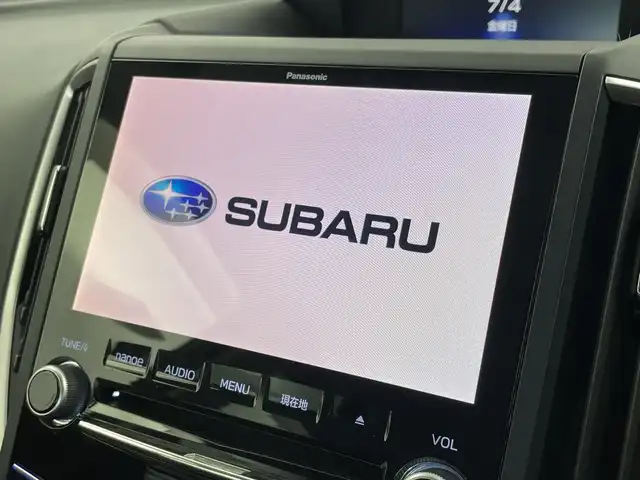 スバル フォレスター プレミアム 新潟県 2018(平30)年 4.1万km クリスタルブラックシリカ 純正SDナビ（Bluetooth・CD・USB・AM・FM）/フルセグ　/バックカメラ　/ハーフレザーシート　/前席シートヒーター/前席パワーシート　/電動リアゲート/レーンキープアシスト　/追従クルーズコントロール　/後方コーナーセンサー　/LEDオートライト　/衝突被害軽減システム　/前方ドライブレコーダー/ブラインドスポットモニター/アイドリングストップ/MTモード付AT/ETC/ステアリングヒーター/ステアリングスイッチ/スマートキー/純正フロアマット/純正１８インチアルミホイール/社外１７インチアルミホイール冬タイヤセット車載/４WD