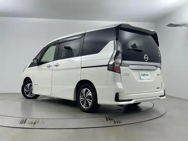日産 セレナ e－パワー ハイウェイスター V 埼玉県 2020(令2)年 3.9万km ブリリアントホワイトパール 純正１０型ナビ/全方位カメラ/前後ドライブレコーダー/ブラインドスポットモニター/ETC/クルーズコントロール/レーンキープアシスト/エマージェンシーブレーキ/コーナーセンサー/両側パワースライドドア/横滑り防止装置/ロールサンシェード/LEDヘッドライト/フォグランプ/純正アルミホイール/純正フロアマット/プッシュスタート/スマートキー