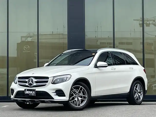 メルセデス・ベンツ ＧＬＣ２２０ d 4マチックスポーツ 本革 石川県 2018(平30)年 5.6万km パール 4WD/純正HDDナビ/バック/フロント/サイド/全方位カメラ/フルセグＴＶ/Burmesterプレミアムサウンド/ヘッドアップディスプレイ/衝突軽減ブレーキ/ブラインドスポットモニター/クリアランスソナー/アダプティブクルーズコントロール/パワーリアゲート/パワーシート/シートヒーター/黒革シート/サンルーフ/パフュームアトマイザー/オートライト/LEDヘッドライト/ETC