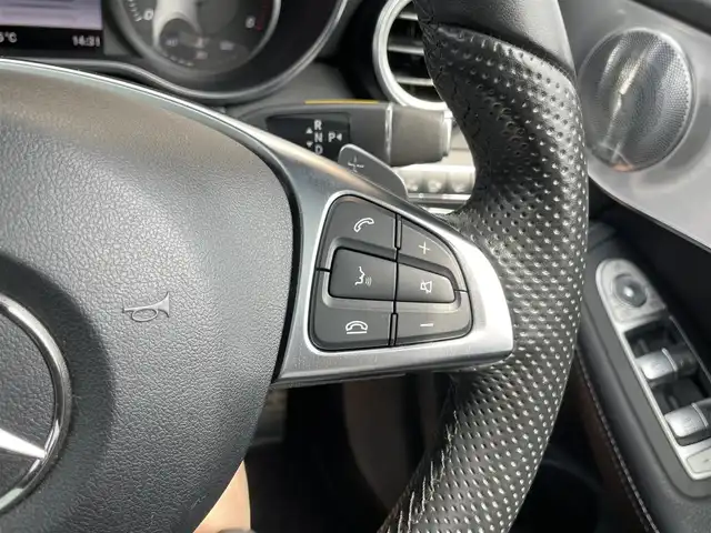 メルセデス・ベンツ ＧＬＣ２２０ d 4マチックスポーツ 本革 石川県 2018(平30)年 5.6万km パール 4WD/純正HDDナビ/バック/フロント/サイド/全方位カメラ/フルセグＴＶ/Burmesterプレミアムサウンド/ヘッドアップディスプレイ/衝突軽減ブレーキ/ブラインドスポットモニター/クリアランスソナー/アダプティブクルーズコントロール/パワーリアゲート/パワーシート/シートヒーター/黒革シート/サンルーフ/パフュームアトマイザー/オートライト/LEDヘッドライト/ETC
