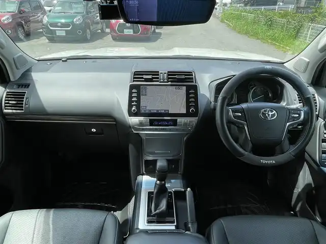 トヨタ ランドクルーザー プラド TX Lパッケージ 福岡県 2022(令4)年 1.9万km ホワイトパールクリスタルシャイン トヨタセーフティセンス/横滑り防止/盗難防止/レーンキープ/コーナーセンサー/バッグカメラ/アランドビュー/エアバッグ/カーテンエアバッグ/ドラレコ/ナビ/フルセグTV/BT/純正アルミホイール/エアロパーツ/プッシュスタート/スマートキー/オートライト/オートマチックハイビーム/LEDヘッド/パワーシート/サンルーフ/電動格納サードシート/４WD/エアシート/シートヒーター/ルーフレール/DUALエアコン/１２０Vソケット/USB