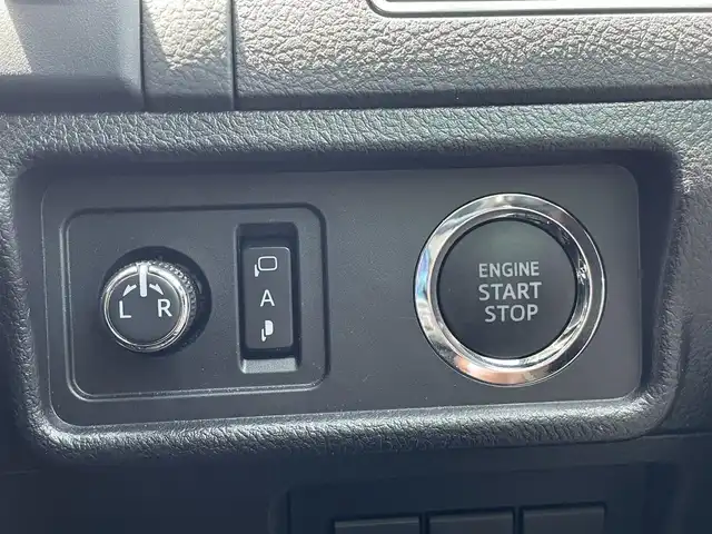トヨタ ランドクルーザー プラド TX Lパッケージ 福岡県 2022(令4)年 1.9万km ホワイトパールクリスタルシャイン トヨタセーフティセンス/横滑り防止/盗難防止/レーンキープ/コーナーセンサー/バッグカメラ/アランドビュー/エアバッグ/カーテンエアバッグ/ドラレコ/ナビ/フルセグTV/BT/純正アルミホイール/エアロパーツ/プッシュスタート/スマートキー/オートライト/オートマチックハイビーム/LEDヘッド/パワーシート/サンルーフ/電動格納サードシート/４WD/エアシート/シートヒーター/ルーフレール/DUALエアコン/１２０Vソケット/USB