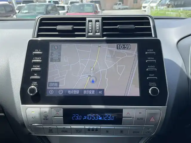 トヨタ ランドクルーザー プラド TX Lパッケージ 福岡県 2022(令4)年 1.9万km ホワイトパールクリスタルシャイン トヨタセーフティセンス/横滑り防止/盗難防止/レーンキープ/コーナーセンサー/バッグカメラ/アランドビュー/エアバッグ/カーテンエアバッグ/ドラレコ/ナビ/フルセグTV/BT/純正アルミホイール/エアロパーツ/プッシュスタート/スマートキー/オートライト/オートマチックハイビーム/LEDヘッド/パワーシート/サンルーフ/電動格納サードシート/４WD/エアシート/シートヒーター/ルーフレール/DUALエアコン/１２０Vソケット/USB