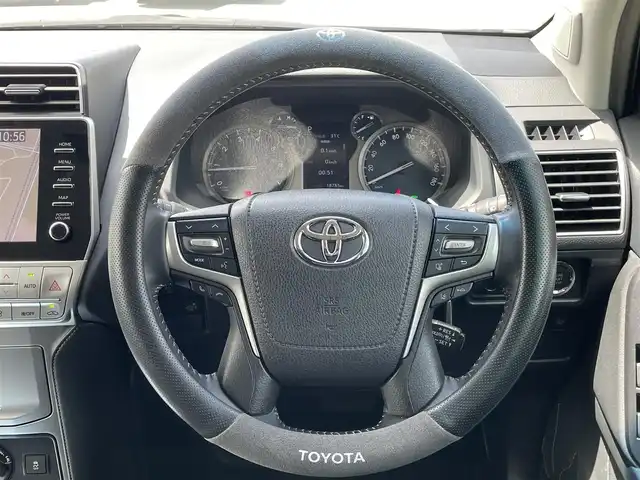 トヨタ ランドクルーザー プラド TX Lパッケージ 福岡県 2022(令4)年 1.9万km ホワイトパールクリスタルシャイン トヨタセーフティセンス/横滑り防止/盗難防止/レーンキープ/コーナーセンサー/バッグカメラ/アランドビュー/エアバッグ/カーテンエアバッグ/ドラレコ/ナビ/フルセグTV/BT/純正アルミホイール/エアロパーツ/プッシュスタート/スマートキー/オートライト/オートマチックハイビーム/LEDヘッド/パワーシート/サンルーフ/電動格納サードシート/４WD/エアシート/シートヒーター/ルーフレール/DUALエアコン/１２０Vソケット/USB