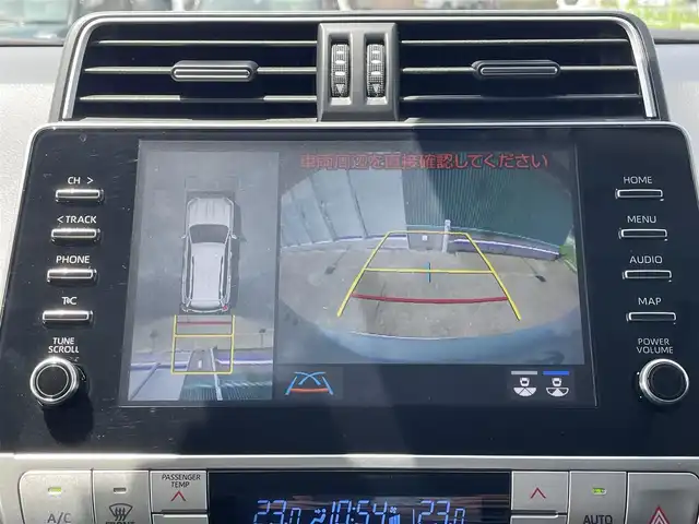 トヨタ ランドクルーザー プラド TX Lパッケージ 福岡県 2022(令4)年 1.9万km ホワイトパールクリスタルシャイン トヨタセーフティセンス/横滑り防止/盗難防止/レーンキープ/コーナーセンサー/バッグカメラ/アランドビュー/エアバッグ/カーテンエアバッグ/ドラレコ/ナビ/フルセグTV/BT/純正アルミホイール/エアロパーツ/プッシュスタート/スマートキー/オートライト/オートマチックハイビーム/LEDヘッド/パワーシート/サンルーフ/電動格納サードシート/４WD/エアシート/シートヒーター/ルーフレール/DUALエアコン/１２０Vソケット/USB