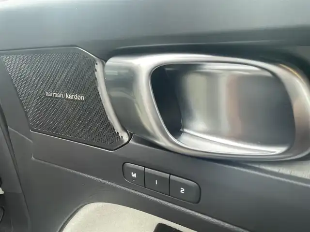 ボルボ ＸＣ４０ B4 AWD インスクリプション 高知県 2021(令3)年 1.6万km クリスタルホワイトP 白レザーシート/D/N席シートヒーター＆パワーシート/ハンドルヒーター/Lane Keeping Aid/パークアシスト/Cross Traffic Alert/BLIS/クルーズコントロール/コーナリングアシスト/アクティブ・ベンディング・ライト/前後ドライブレコーダー/パワーテールゲート