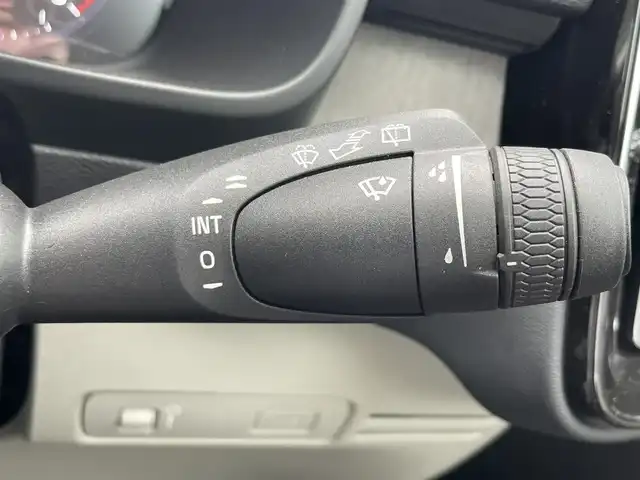ボルボ ＸＣ４０ B4 AWD インスクリプション 高知県 2021(令3)年 1.6万km クリスタルホワイトP 白レザーシート/D/N席シートヒーター＆パワーシート/ハンドルヒーター/Lane Keeping Aid/パークアシスト/Cross Traffic Alert/BLIS/クルーズコントロール/コーナリングアシスト/アクティブ・ベンディング・ライト/前後ドライブレコーダー/パワーテールゲート