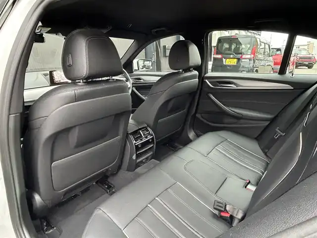 ＢＭＷ ５２３ｄ xDrive Mスピリット 道東・釧路十勝 2020(令2)年 2.6万km アルピンホワイトⅢ ワンオーナー車/アダプティブクルーズコントロール/レーンキーピングアシスト/純正HDDナビ/TV/CD/DVD/BT/USB/黒革/シートヒーター(全席)/メモリ付きパワーシート/コンフォートアクセス/ヘッドアップディスプレイ/360°カメラ/アンビエントライト/純正ドライブレコーダー(前後)/LEDヘッドライト/オートライト/フロント/リアフォグライト/パークディスタンスコントロール/インテリジェントセーフティ/ミラーETC