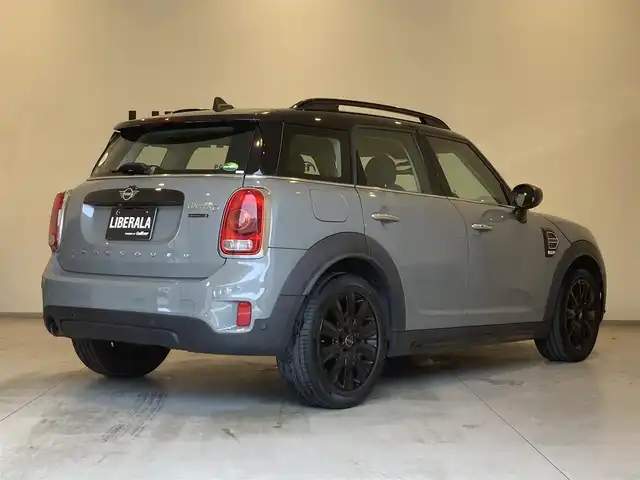 ＭＩＮＩ ミニ クロスオーバー クーパー D コーンウォールED 熊本県 2020(令2)年 5.6万km ムーンウォークグレーメタリック ・スマートキー/・プッシュスタート/・インテリジェントセーフティ/・PDC自動起動/・パーキンブアシスト/・クルーズコントロール(追従式)/・ハーフレザーシート/・純正HDDナビ/　【Bluetooth・USB】/・バックカメラ/・ETC/・パワーバックドア/・LEDヘッドランプ/・LEDフォグランプ/・純正マット/・保証書/取説