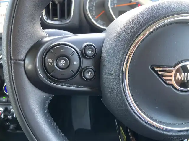 ＭＩＮＩ ミニ クロスオーバー クーパー D コーンウォールED 熊本県 2020(令2)年 5.6万km ムーンウォークグレーメタリック ・スマートキー/・プッシュスタート/・インテリジェントセーフティ/・PDC自動起動/・パーキンブアシスト/・クルーズコントロール(追従式)/・ハーフレザーシート/・純正HDDナビ/　【Bluetooth・USB】/・バックカメラ/・ETC/・パワーバックドア/・LEDヘッドランプ/・LEDフォグランプ/・純正マット/・保証書/取説