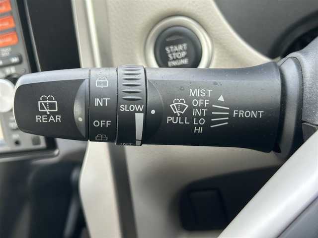 日産 デイズ X 岡山県 2015(平27)年 7.5万km ホワイトパール 登録時走行距離74157km/純正ナビ/フルセグTV(AM.FM.CD.TV.BT)/全方位カメラ/アイドリングストップ/14インチ社外AW/スマートキー/プッシュスタート/ドアバイザー/ウィンカーミラー