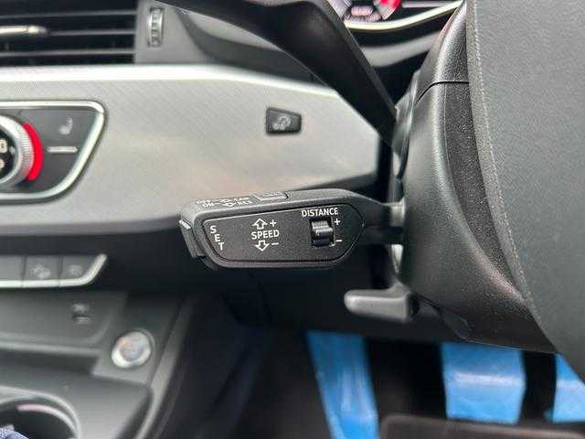 アウディ Ａ４ オールロードクワトロ 埼玉県 2021(令3)年 4.1万km 白 ラグジュアリーＰ/黒革/純正HDDナビ/(Bluetooth/USB/CD/DVD)/マトリクスＬＥＤヘッドライトＰ/全周囲カメラ/パークアシスト/ワイヤレスチャージ/オートテールゲート/ＥＴＣ