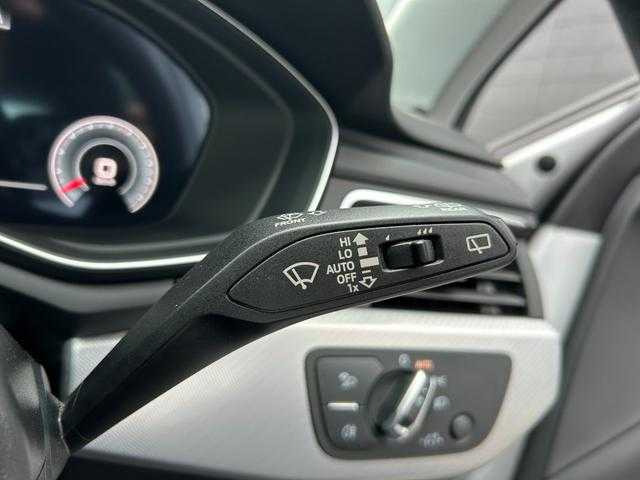 アウディ Ａ４ オールロードクワトロ 埼玉県 2021(令3)年 4.1万km 白 ラグジュアリーＰ/黒革/純正HDDナビ/(Bluetooth/USB/CD/DVD)/マトリクスＬＥＤヘッドライトＰ/全周囲カメラ/パークアシスト/ワイヤレスチャージ/オートテールゲート/ＥＴＣ
