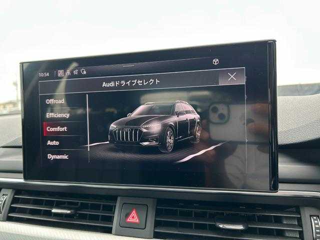 アウディ Ａ４ オールロードクワトロ 埼玉県 2021(令3)年 4.1万km 白 ラグジュアリーＰ/黒革/純正HDDナビ/(Bluetooth/USB/CD/DVD)/マトリクスＬＥＤヘッドライトＰ/全周囲カメラ/パークアシスト/ワイヤレスチャージ/オートテールゲート/ＥＴＣ