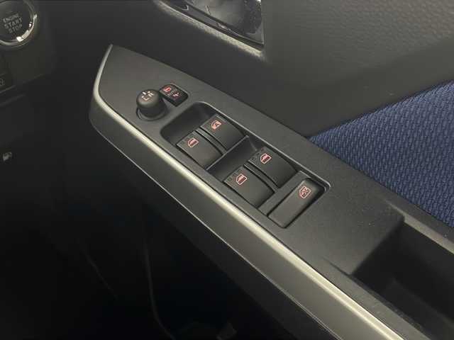 トヨタ タンク カスタムG 栃木県 2019(令1)年 3.7万km レーザーブルークリスタルシャイン 純正SDナビ/・AM/FM/CD/DVD/フルセグ/SD/BT/スマートアシスト/・衝突軽減ブレーキ/・先行車発進お知らせ/・コーナーセンサー/・車線逸脱警報/・オートハイビーム/アラウンドビューモニター/両側電動スライドドア/クルーズコントロール/前側純正ドライブレコーダー/アイドリングストップ/純正マット/ドアバイザー/保証書