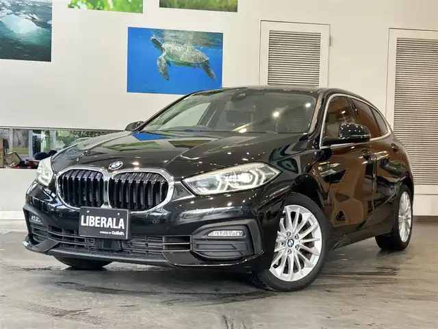 ＢＭＷ ＢＭＷ １１８ｄ プレイ 大阪府 2021(令3)年 2.3万km 黒 登録時走行距離：22304km/ブラインドスポットモニター/純正ナビゲーション/パワーバックドア/バックカメラ/Bluetooth/クルーズコントロール/パワーシート/シートメモリ/パーキングアシスト/レベライザー/インテリジェントセーフティ/スマートキー