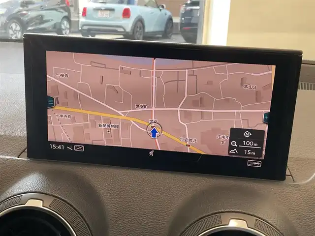 アウディ Ｑ２ 30TFSIスポーツ 熊本県 2018(平30)年 3.5万km 赤 ・スマートキー/・プッシュスタート/・パーキングエイド/・距離警告/・Audiプレセンス/・Audiサイドアシスト/・Audiアクティブレーンアシスト/・休憩の推奨/・ハイビームアシスト/・クルーズコントロール(追従式)/・シートヒーター /・純正メモリナビ/　【DVD・Bluetooth・USB・SD・AUX】/・フルセグTV/・バックカメラ/・バーチャルコクピット/・ドライブレコーダー(前方録画)/・パワーバックドア/・LEDヘッドランプ/・保証書/取説