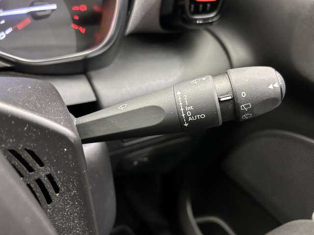 シトロエン シトロエン Ｃ３ エアクロス シャイン 千葉県 2019(令1)年 3.5万km サーブル ディスプレイオーディオ　/バックカメラ　/ＣａｒＰｌａｙ　/Ａｎｄｒｏｉｄ　/Ａｕｔｏ　/ドライブレコーダー　/クルーズコントロール　/純正１６インチＡＷ　/オートライト　/ハロゲンヘッドライト　/ＥＴＣ