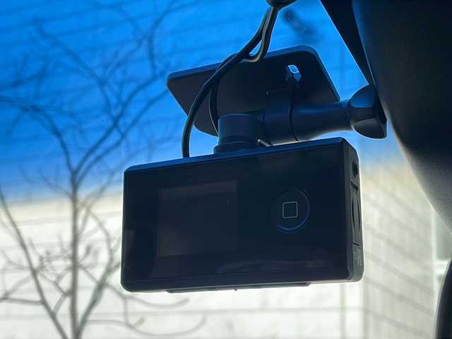 ホンダ オデッセイ アブソルート EX 青森県 2014(平26)年 10.2万km プレミアムヴィーナスブラックP 4WD/純正8ナビインチナビ・フルセグTV/CD・DVD・Bluetooth・SD/バックカメラ/両側パワースライドドア/合皮コンビシート/運転席パワーシート/あんしんパッケージ/衝突軽減ブレーキ/クルーズコントロール/ブラインドスポットインフォメーション/ビルトインETC/前方ドライブレコーダー/LEDヘッドライト/フォグランプ/BLITZ車高調/純正17インチアルミ