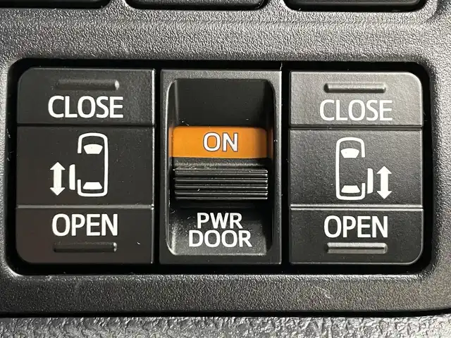 トヨタ ノア ハイブリッド Si ダブルバイビー 福島県 2018(平30)年 10万km ホワイトパールクリスタルシャイン トヨタセーフティセンス/純正9インチナビ/・フルセグ/TV/CD/DVD/BT/FM/AM/バックカメラ/両側パワースライドドア/LEDヘッドライト/・フォグライト/シートヒーター/社外BBSアルミホイール付きサマータイヤ/ステアリングスイッチ/ドラレコ前後/純正ビルドインETC2.0/プッシュスタート/・スマートキー